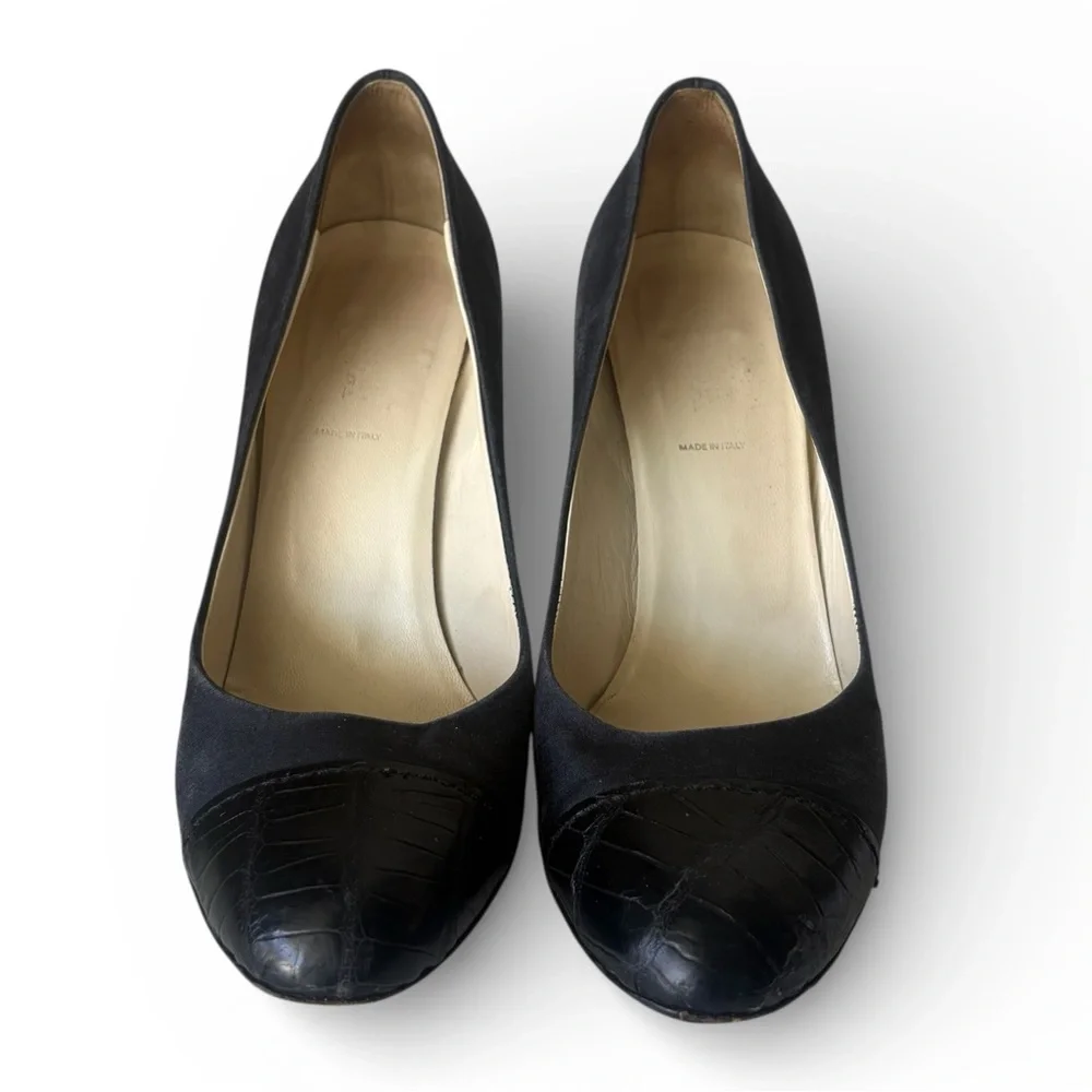 PRADA SATIN PUMPS - Picture 2 of 8